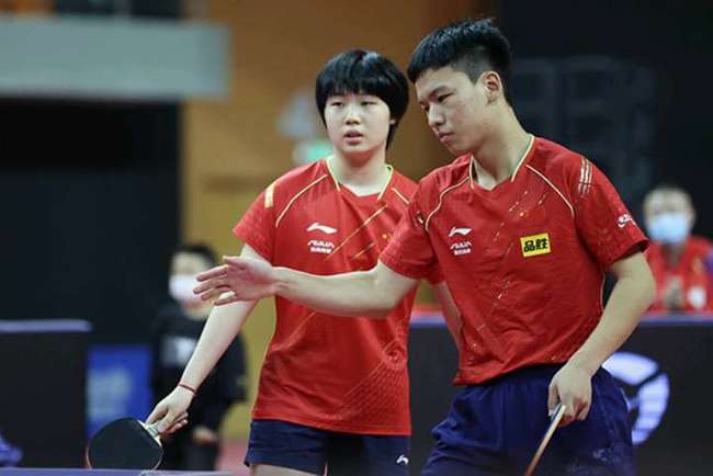 唐斯23+7布里奇斯28分 尼克斯大胜送热火八连败.