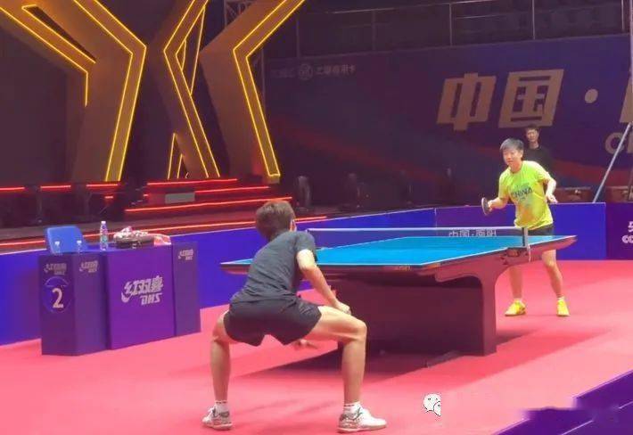 程中展现出 程中展现出