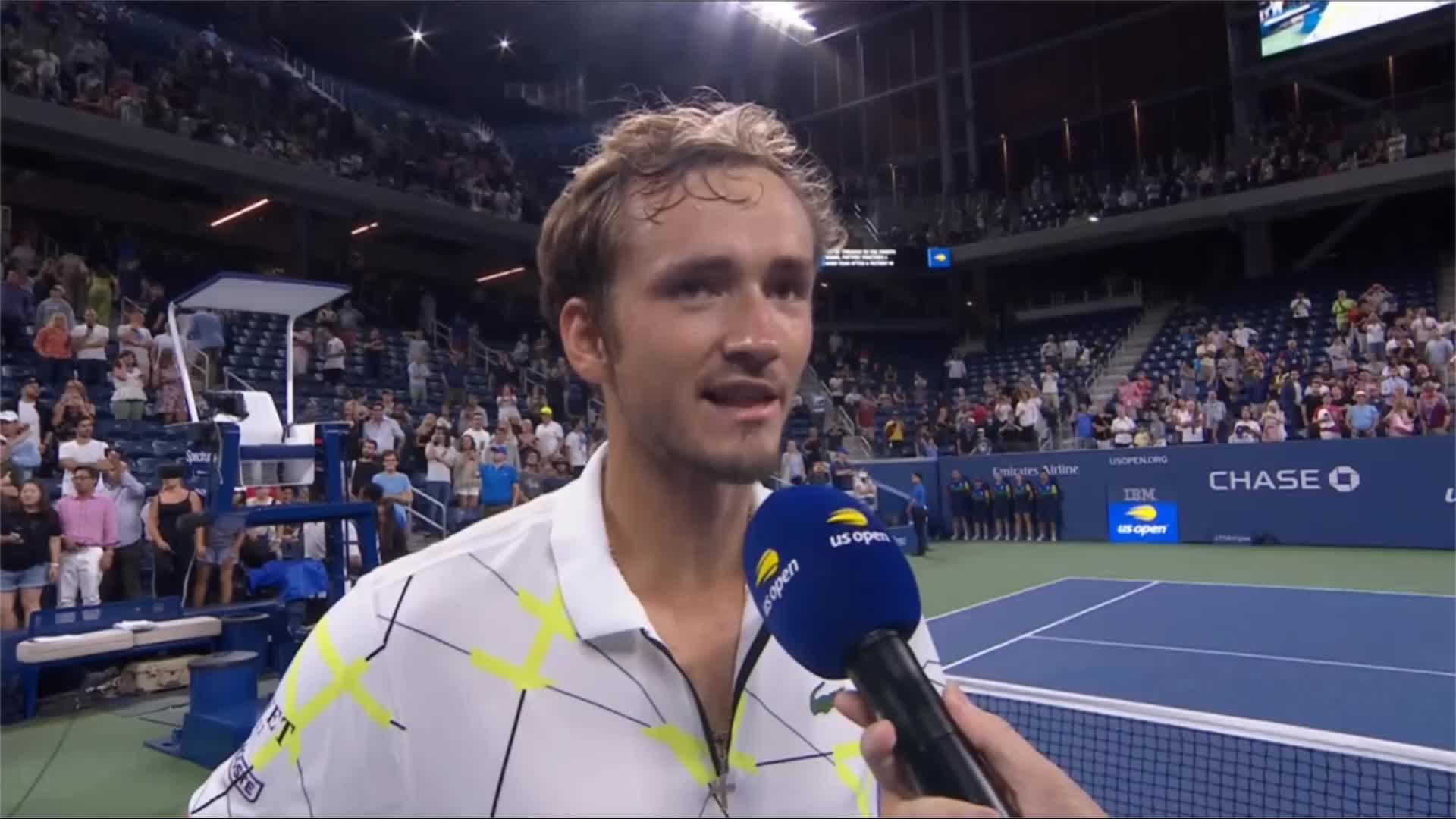 尔提出不满 尔提出不满